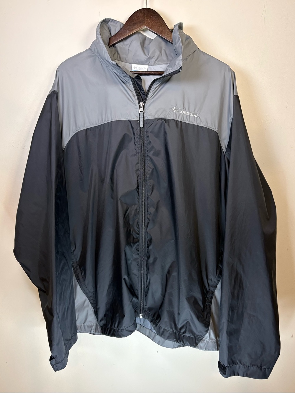 Columbia Men's Glennaker Lake Rain Jacket Size XL Packable Stowable Hood Black